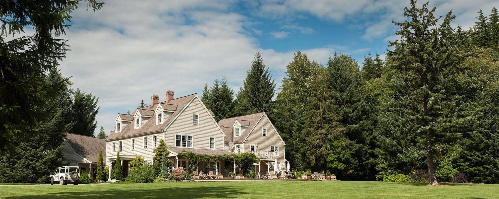 Minette Bay Lodge Kitimat エクステリア 写真